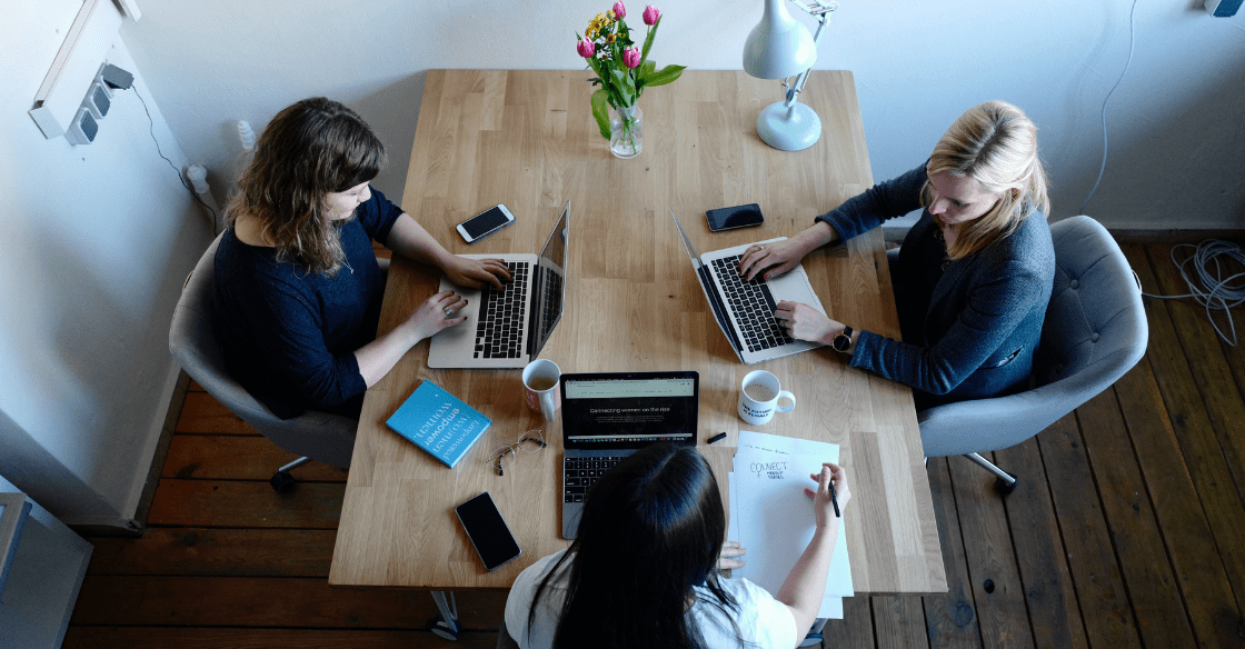 Women working at a digital marketing agency